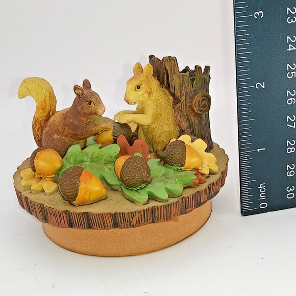 Our America Spring Time Squirrels Yankee Candle Topper Country fall autumn - Picture 2 of 8